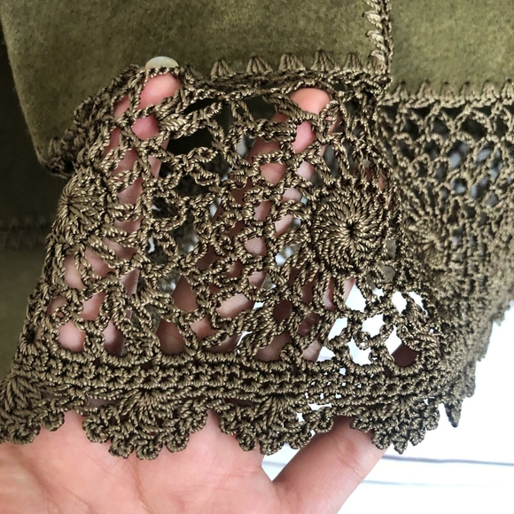 Autumn Green Leather Jacket with Embroidery - Picture 3 of 10